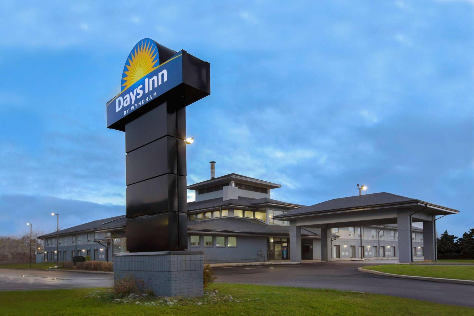 Days Inn By Wyndham Barrie Exteriér fotografie