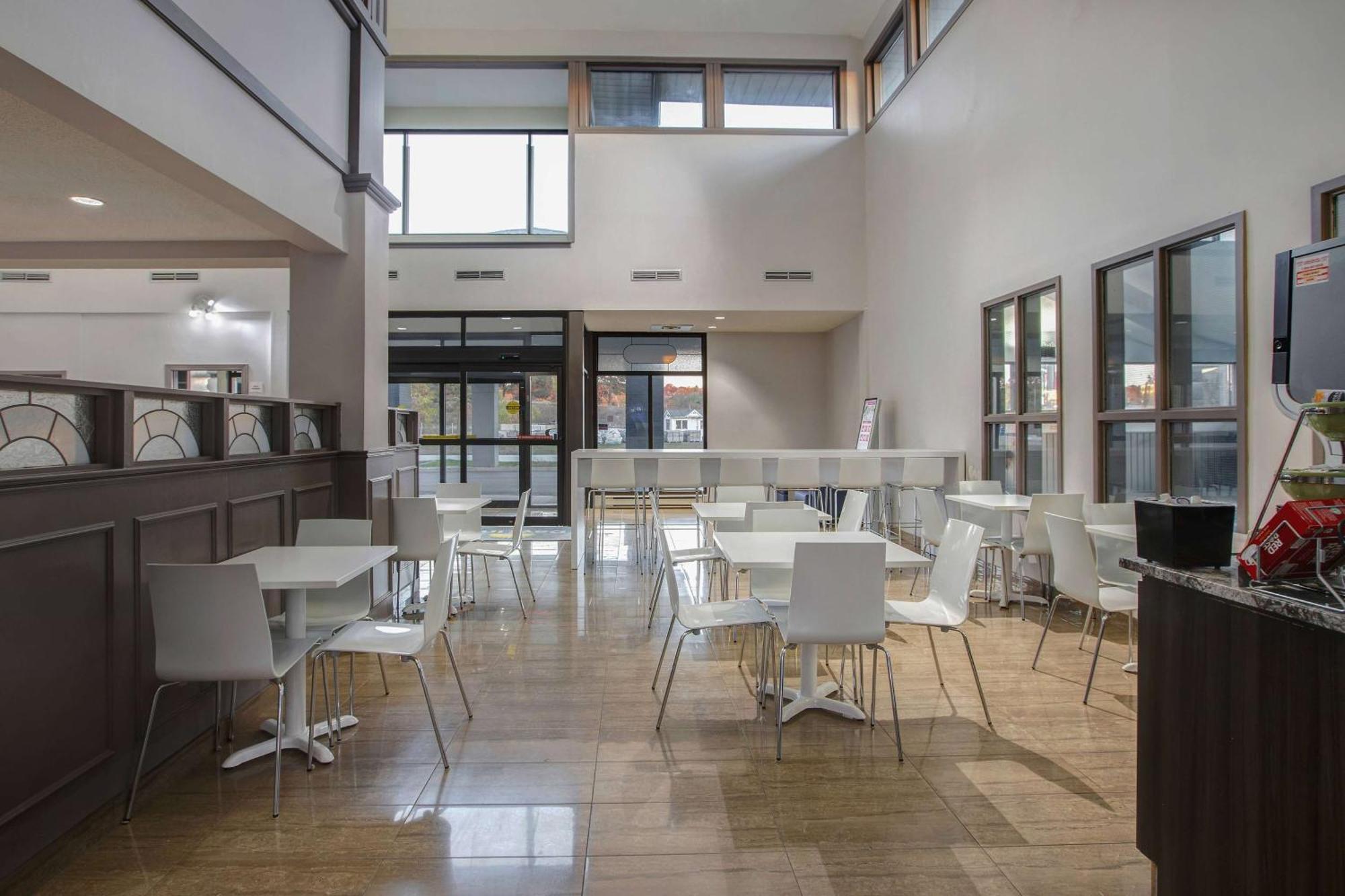 Days Inn By Wyndham Barrie Exteriér fotografie