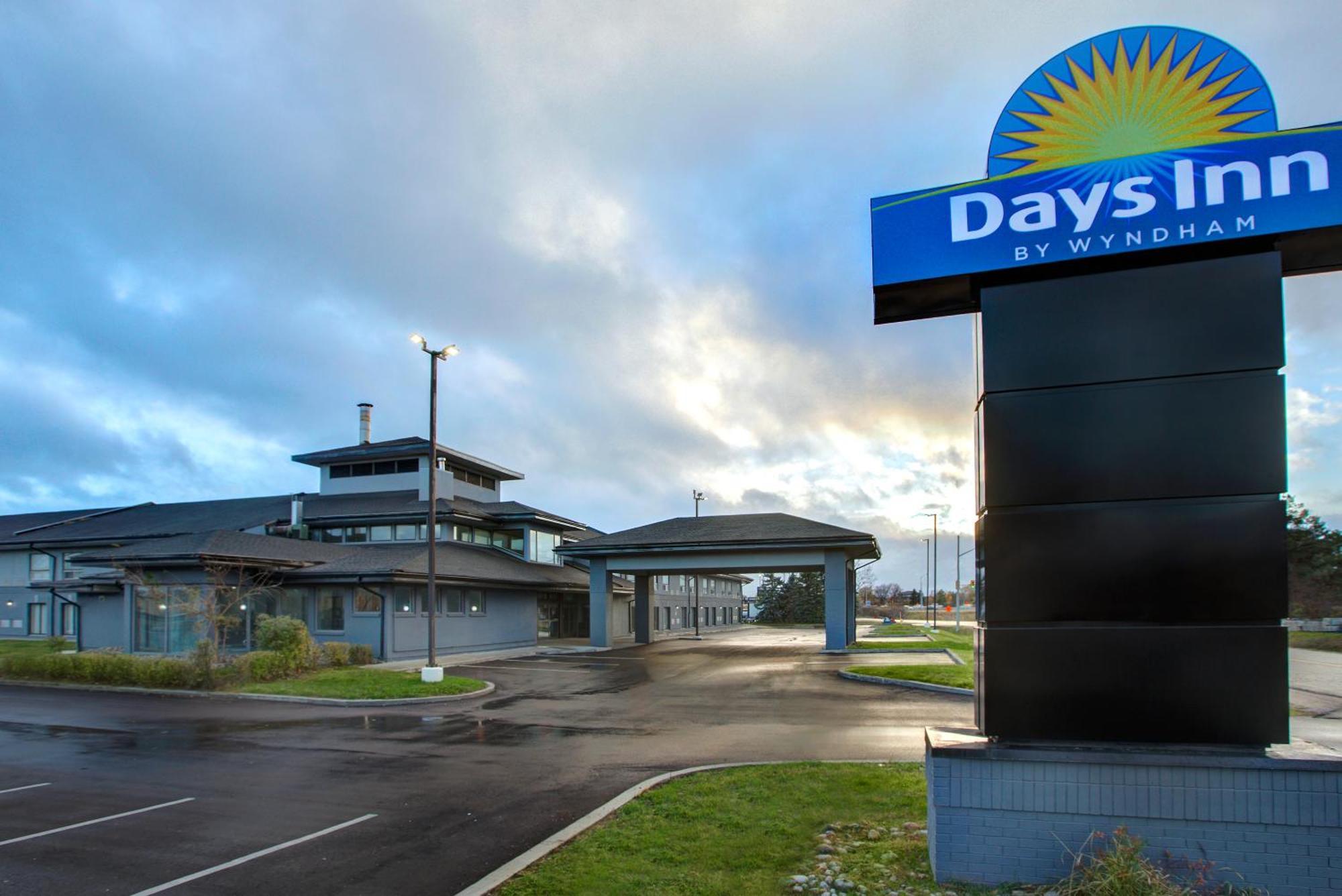 Days Inn By Wyndham Barrie Exteriér fotografie