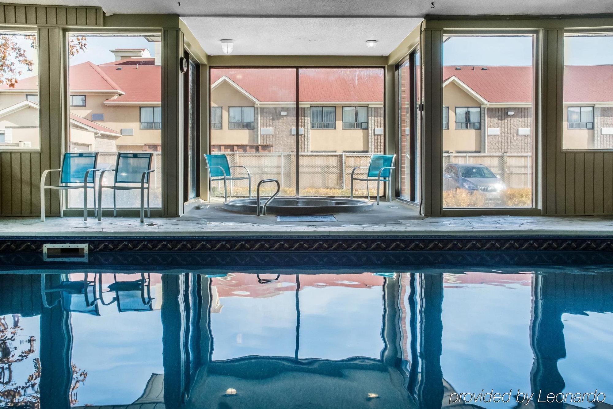 Days Inn By Wyndham Barrie Exteriér fotografie